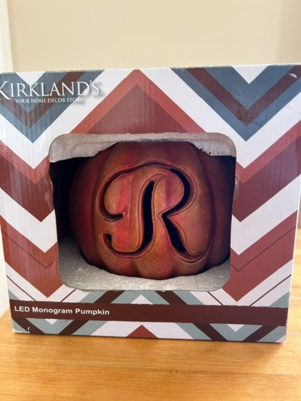 New Kirkland’s LED Monogram Letter R Pumpkin Statue Autumn Thanksgiving Decor